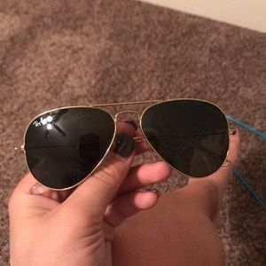 Ray ban aviator sunglasses